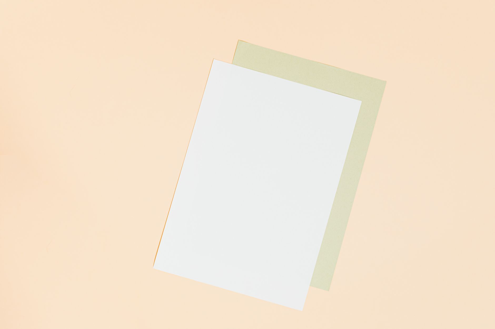 Laminasi Doff atau Glossy: Apa Bedanya?